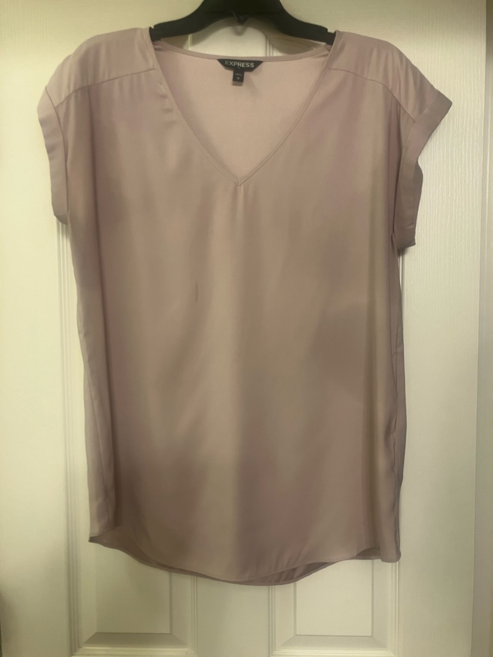 Express Women's V-Neck Short Sleeve Blouse - Light Mauve